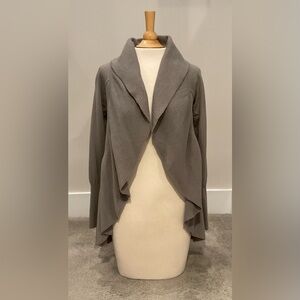 Banana Republic Extra Fine Merino Italian Wool Ruffle Shrug Cardigan, Gray, XSP